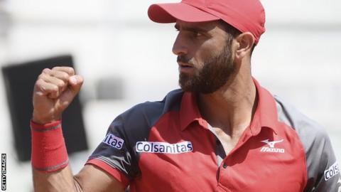 Robert Farah suspended for three months for endorsing ... - 480 x 270 jpeg 16kB