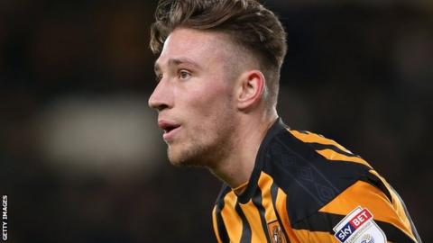 Angus MacDonald in action for Hull