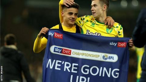 Norwich City promotion party stalls as bus breaks down Norwich City promotion party stalls as bus breaks down