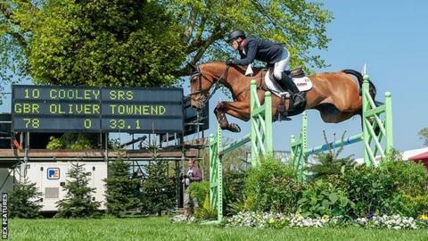 Equestrian: Jonelle Price and Classic Moet shoot into lead at Badminton