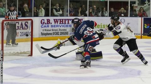 Charles Corcoran scores for Dundee Stars against Manchester Storm