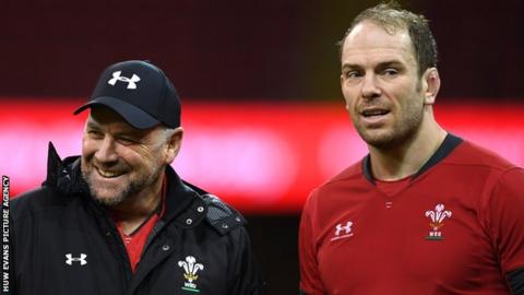 Wayne Pivac (left) with Alun Wyn Jones