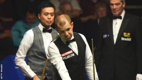 Marco Fu and Barry Hawkins