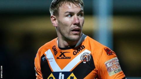 Michael Shenton