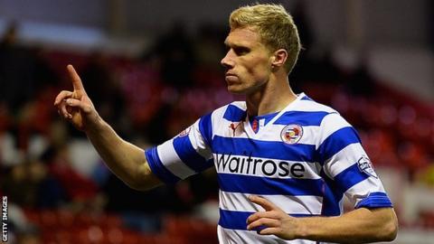 Pavel Pogrebnyak playing for Reading