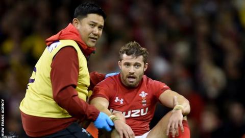 Leigh Halfpenny receives treatment