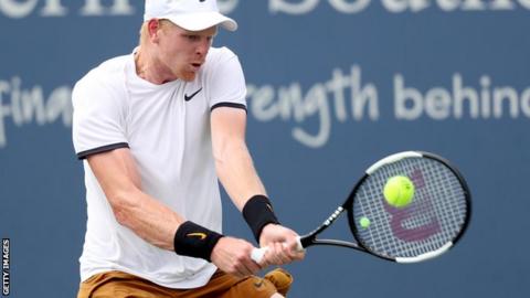 Kyle Edmund playing at the Cincinnati Masters