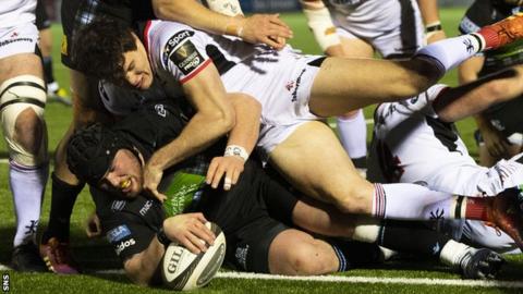 Zander Fagerson scores a try for Glasgow Warriors against Ulster