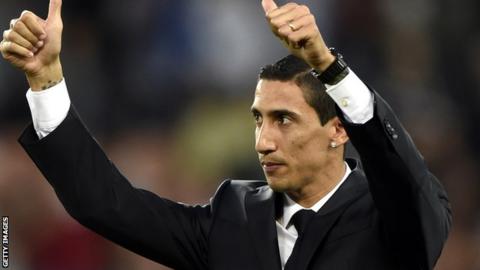 New Paris St Germain signing Angel di Maria salutes the fans