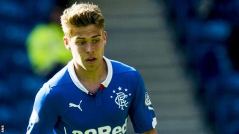 Andy Murdoch in action for Rangers