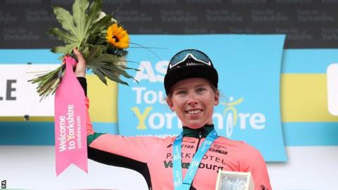 Lorena Wiebes on the podium