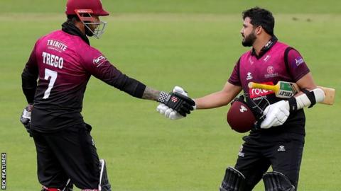 Peter Trego (left) and Azhar Ali