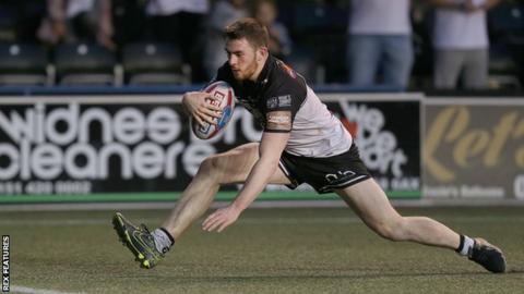 Ryan Ince in action for Widnes Vikings