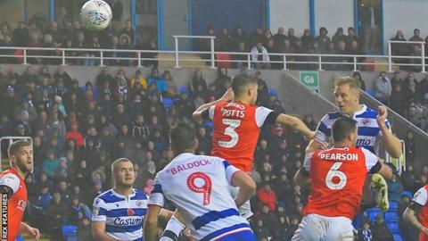 Reading 3 0 Luton Town Mark Bowen Continues Royals Resurgence