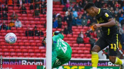 Ollie Watkins makes it 2-1 to Brentford