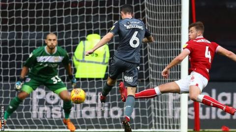 Shaun Williams scores for Millwall