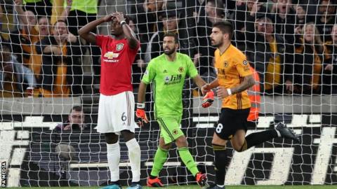 Paul Pogba (left)