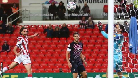 Stoke City 3 0 Luton Town Potters Pull To Within Three Points Of
