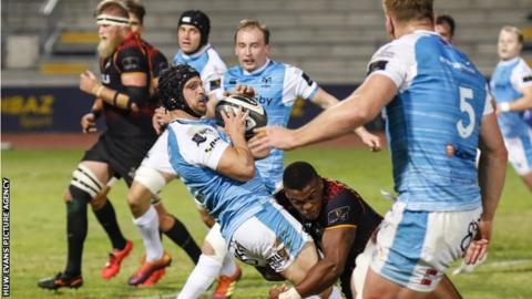 Dan Evans in action against Southern Kings