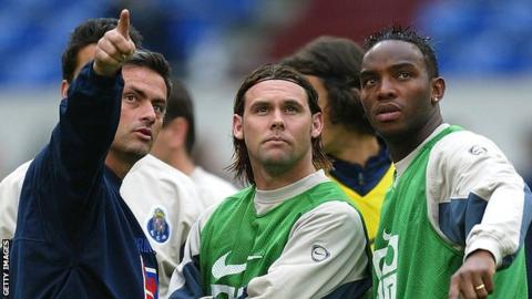 Jose Mourinho (left) with Benni McCarthy (right) during their time at Porto