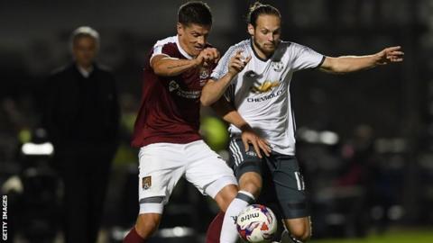 Alex Revell and Daley Blind