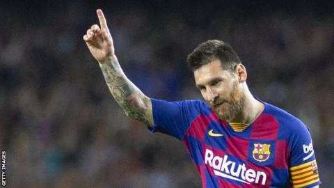 Lionel Messi celebrates