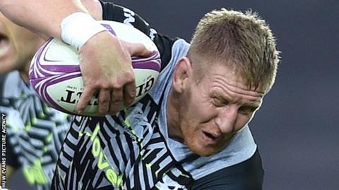 Bradley Davies in action for Ospreys