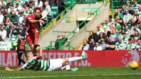 Andrew Considine scores