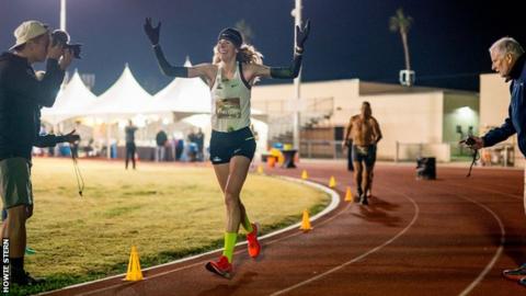Camille Herron celebrating victory