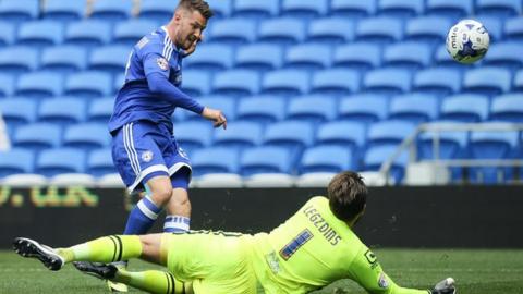 Anthony Pilkington shoots