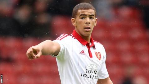 Che Adams