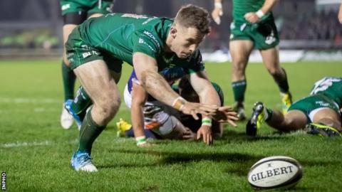 Matt Healy scores Connacht's second try