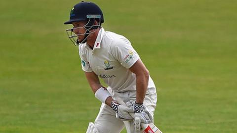 Glamorgan wicketkeeper Mark Wallace