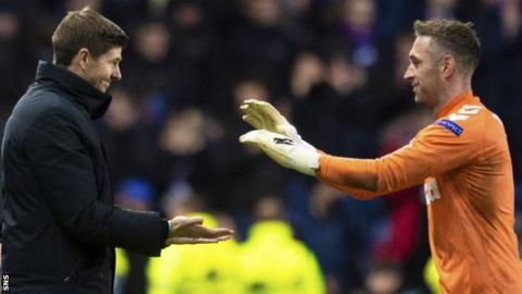 Rangers manager Steven Gerrard congratulates Allan McGregor