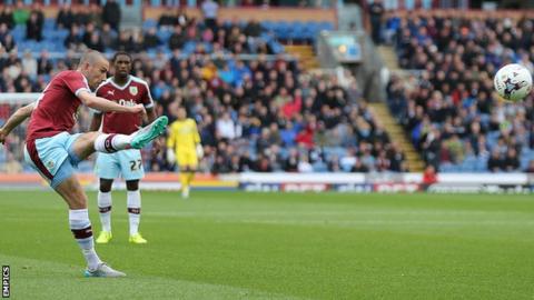 David Jones scores Burnley's opening goal