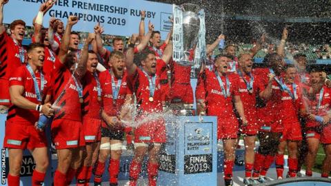 Saracens celebrate winning the Premiership in 2019