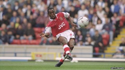 Ian Wright curls home a shot for Arenal
