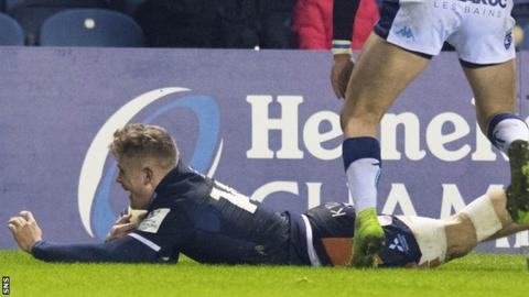 Darcy Graham scores a try for Edinburgh