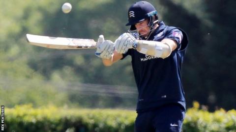 Middlesex batsman Stevie Eskinazi