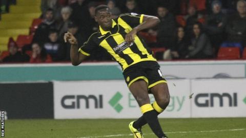 Lucas Akins