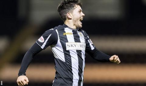 St Mirren winger Lewis Morgan