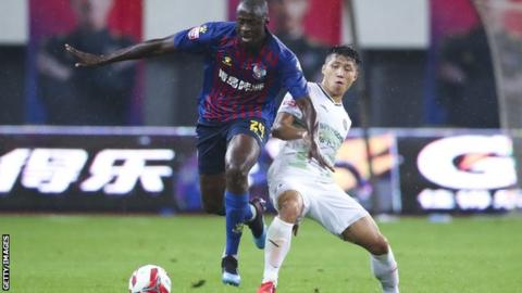 Yaya Toure playing for Qingdao Huanghai