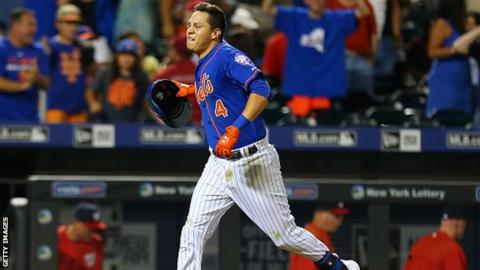 New York Mets shortstop Wilmer Flores