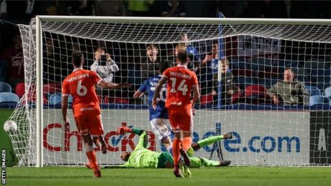 Macclesfield beat Blackpool 5-3 on penalties