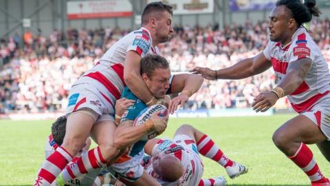 Leigh's Martyn Ridyard and Cory Paterson were unable to prevent Hull KR's Shaun Lunt from scoring the first of his two tries