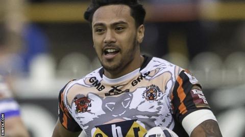 Denny Solomona