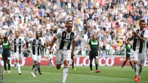 Juventus 2 1 Sassuolo Cristiano Ronaldo Scores First Serie