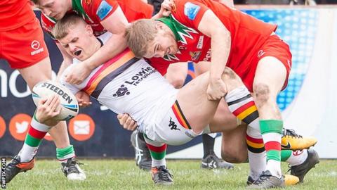 Oliver Wilson in action for Bradford Bulls