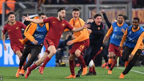 Kostas Manolas celebrates scoring Roma's third goal