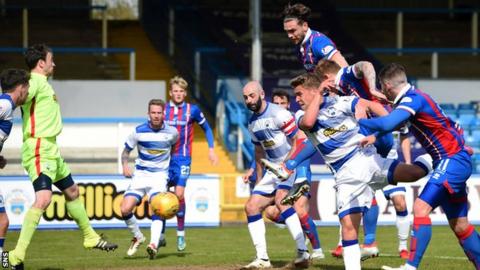 George Oakley scores